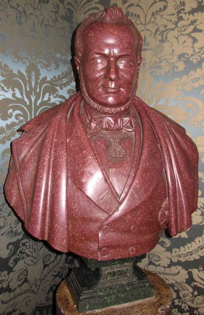 Camillo Benso Conte di Cavour busto di Porfido Rosso Imperiale Egiziano